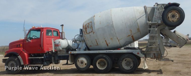 image for item HE9666 2002 Sterling LT9511  ready mix truck