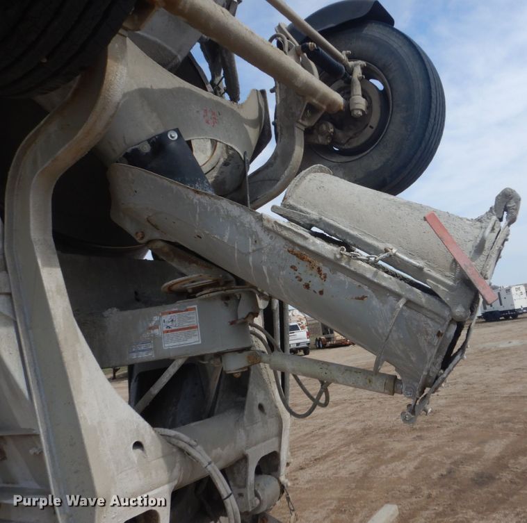 image for item HE9666 2002 Sterling LT9511  ready mix truck