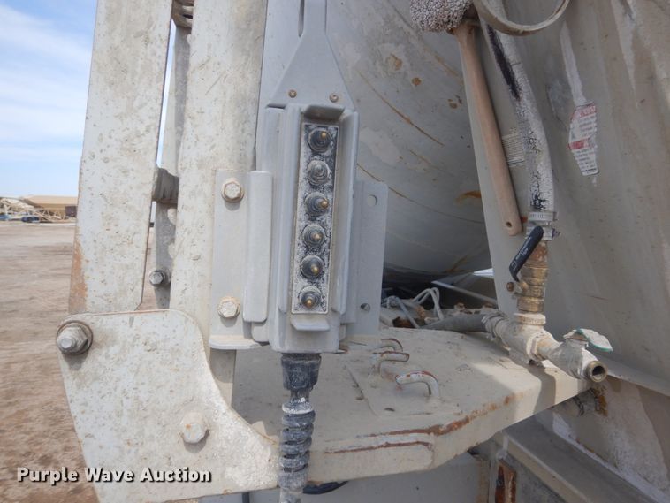 image for item HE9666 2002 Sterling LT9511  ready mix truck