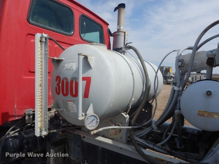 image for item HE9666 2002 Sterling LT9511  ready mix truck