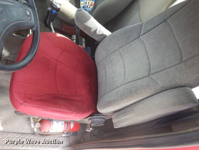 image for item HE9666 2002 Sterling LT9511  ready mix truck