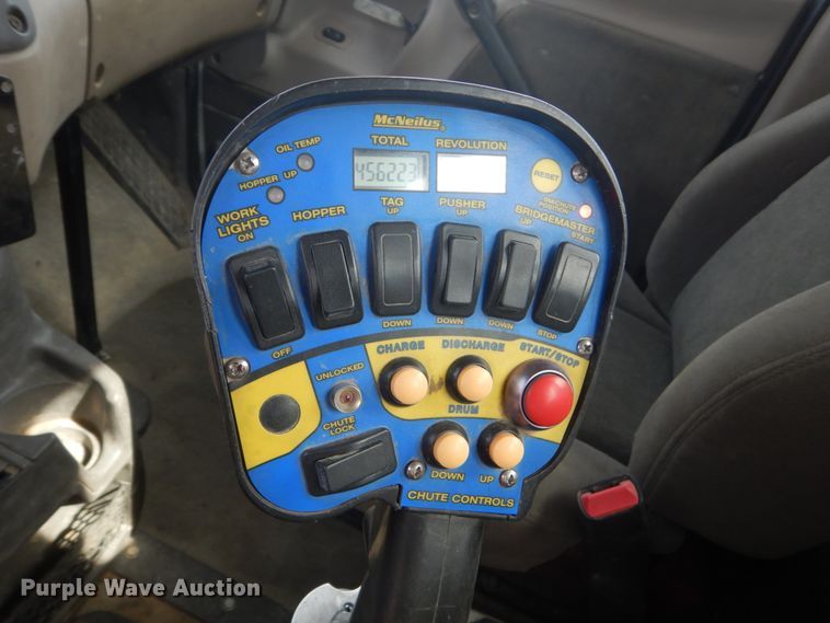 image for item HE9666 2002 Sterling LT9511  ready mix truck