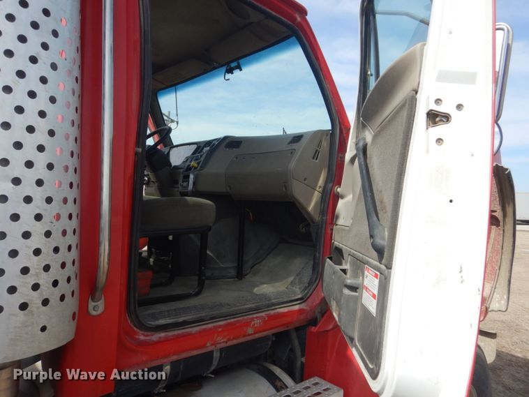 image for item HE9666 2002 Sterling LT9511  ready mix truck