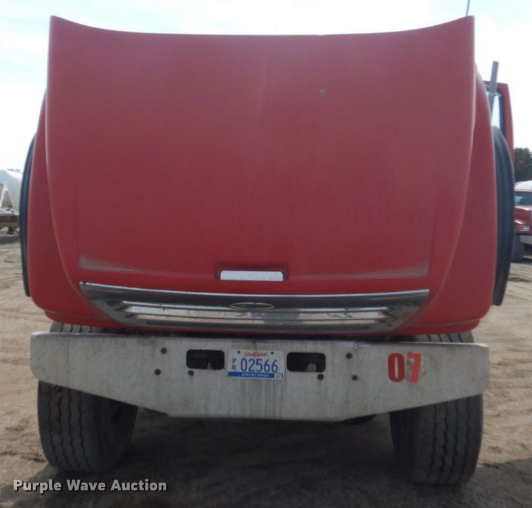 image for item HE9666 2002 Sterling LT9511  ready mix truck