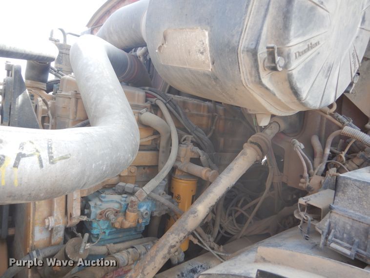 image for item HE9666 2002 Sterling LT9511  ready mix truck