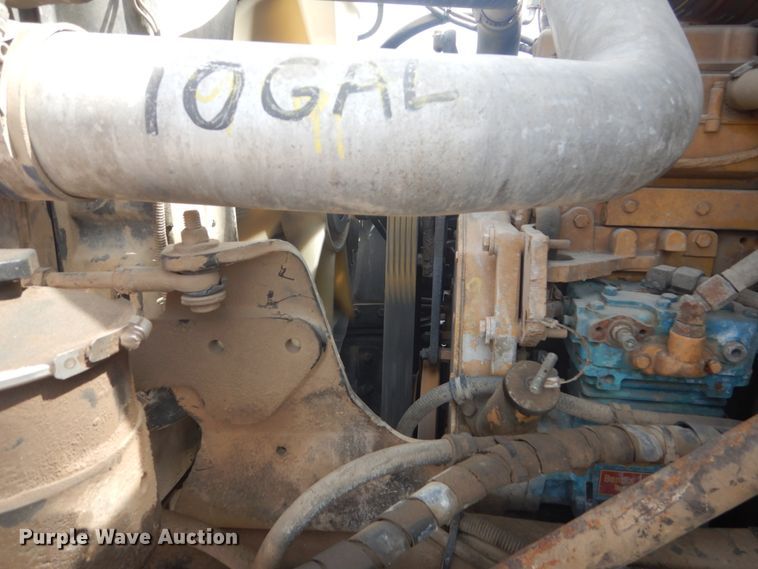 image for item HE9666 2002 Sterling LT9511  ready mix truck