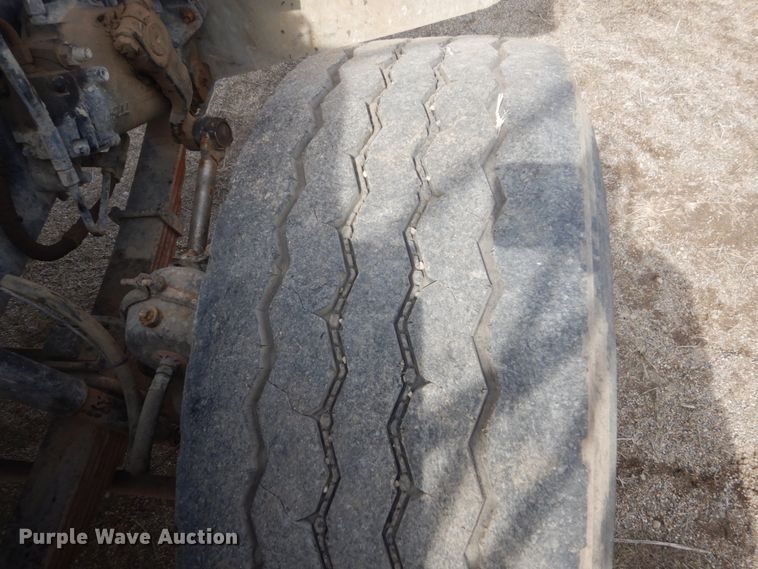 image for item HE9666 2002 Sterling LT9511  ready mix truck