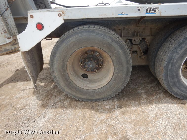 image for item HE9666 2002 Sterling LT9511  ready mix truck