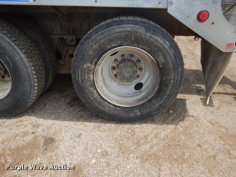 image for item HE9666 2002 Sterling LT9511  ready mix truck