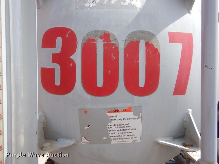 image for item HE9666 2002 Sterling LT9511  ready mix truck