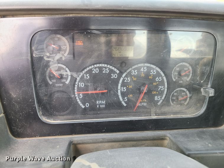 image for item HE9667 2007 Sterling LT9511  ready mix truck