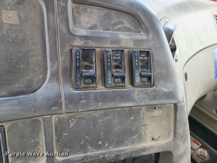 image for item HE9667 2007 Sterling LT9511  ready mix truck