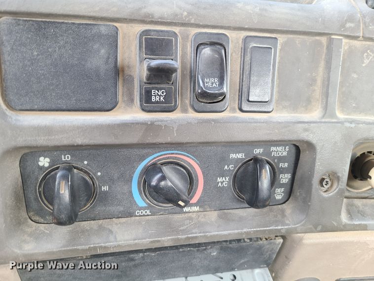 image for item HE9667 2007 Sterling LT9511  ready mix truck