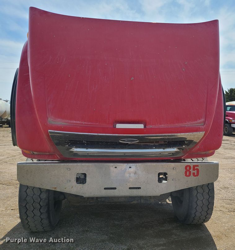 image for item HE9667 2007 Sterling LT9511  ready mix truck