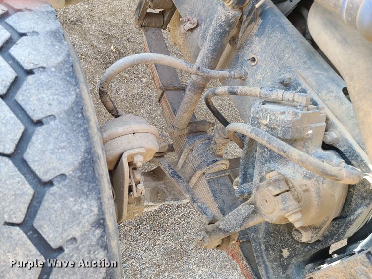 image for item HE9667 2007 Sterling LT9511  ready mix truck