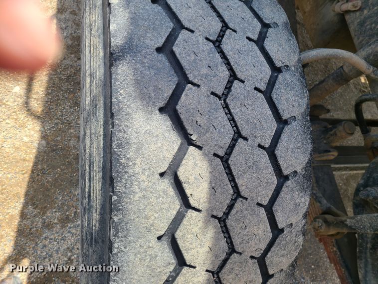 image for item HE9667 2007 Sterling LT9511  ready mix truck