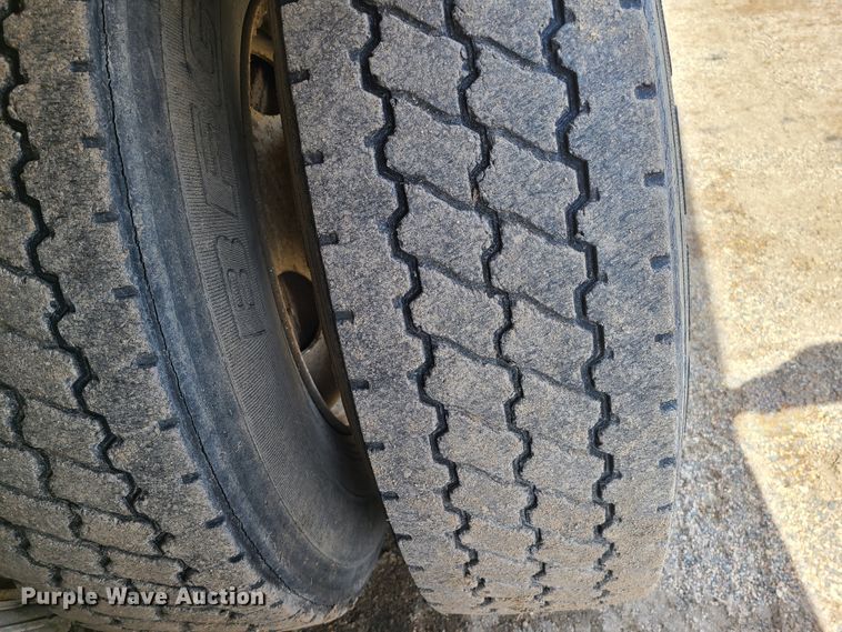 image for item HE9667 2007 Sterling LT9511  ready mix truck