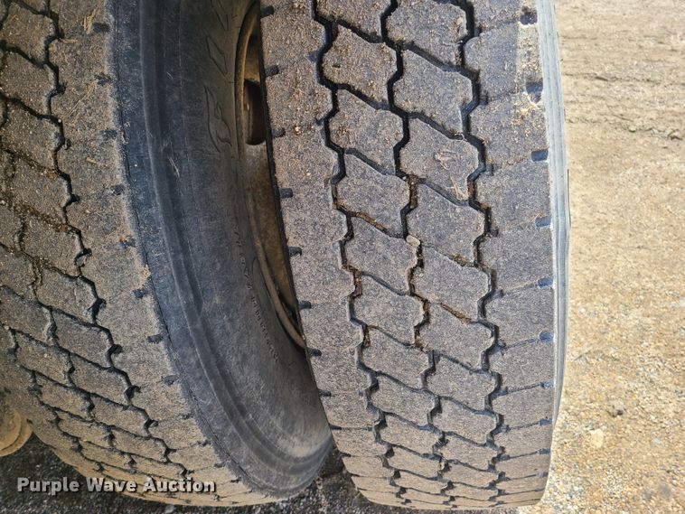 image for item HE9667 2007 Sterling LT9511  ready mix truck