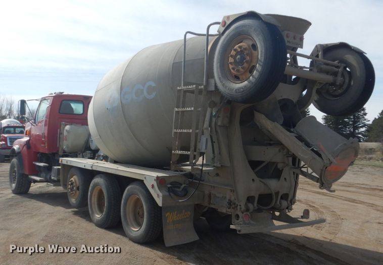 image for item HE9668 2007 Sterling LT9511  ready mix truck