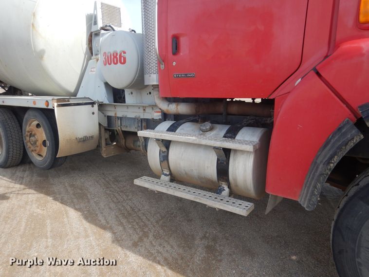 image for item HE9668 2007 Sterling LT9511  ready mix truck