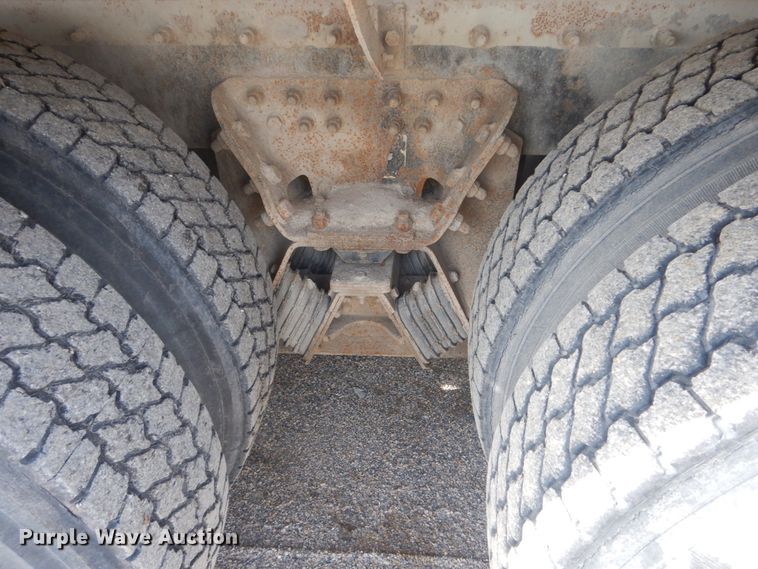 image for item HE9668 2007 Sterling LT9511  ready mix truck