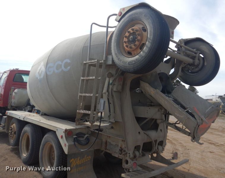 image for item HE9668 2007 Sterling LT9511  ready mix truck