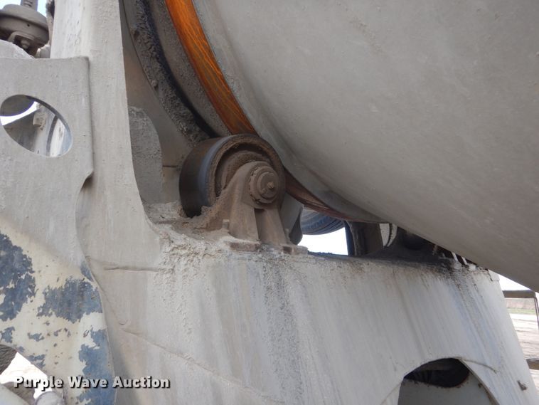 image for item HE9668 2007 Sterling LT9511  ready mix truck