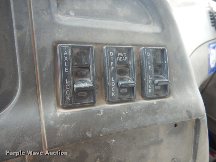 image for item HE9668 2007 Sterling LT9511  ready mix truck