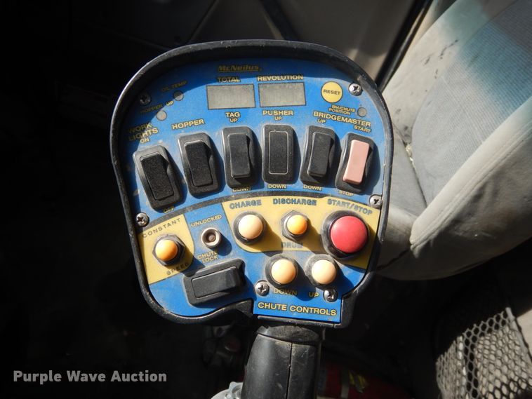 image for item HE9668 2007 Sterling LT9511  ready mix truck