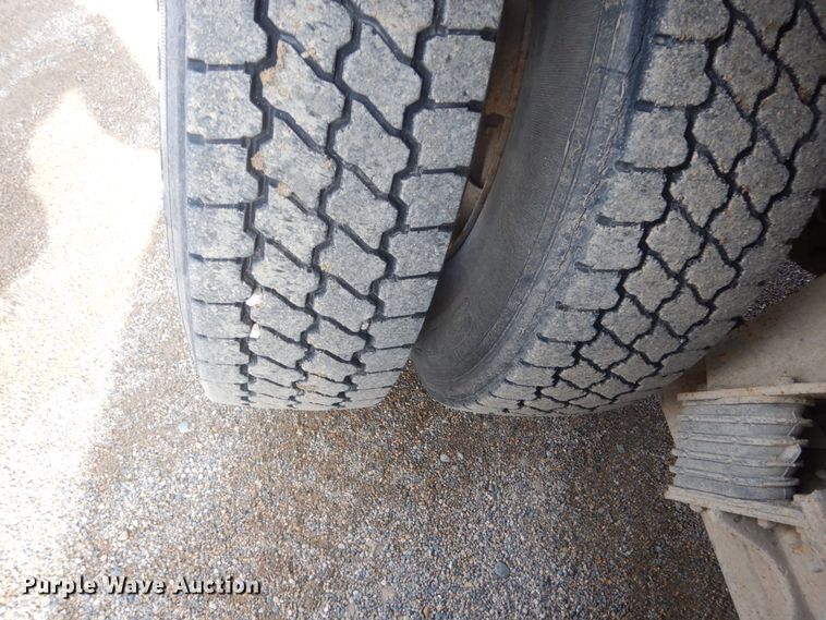 image for item HE9668 2007 Sterling LT9511  ready mix truck