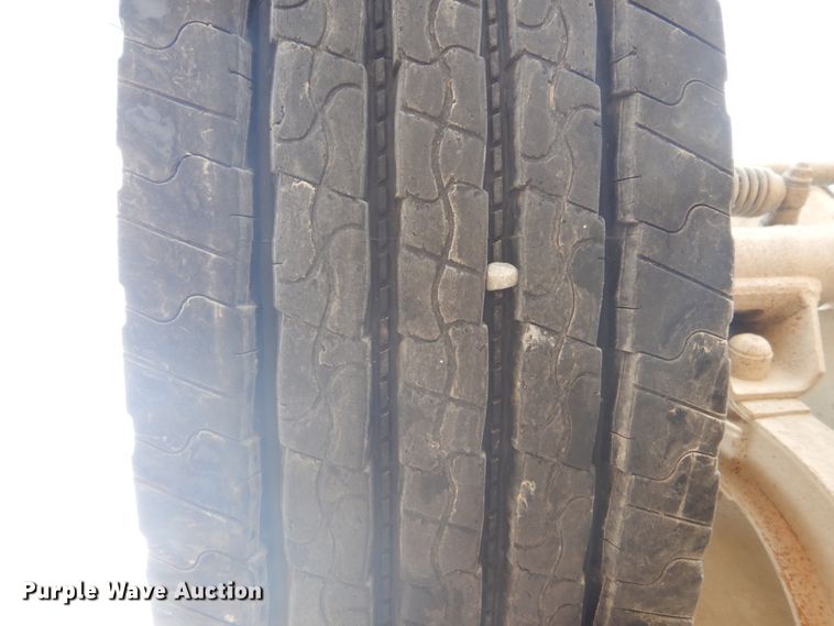 image for item HE9668 2007 Sterling LT9511  ready mix truck