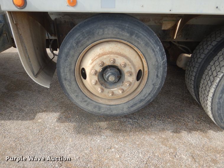 image for item HE9668 2007 Sterling LT9511  ready mix truck