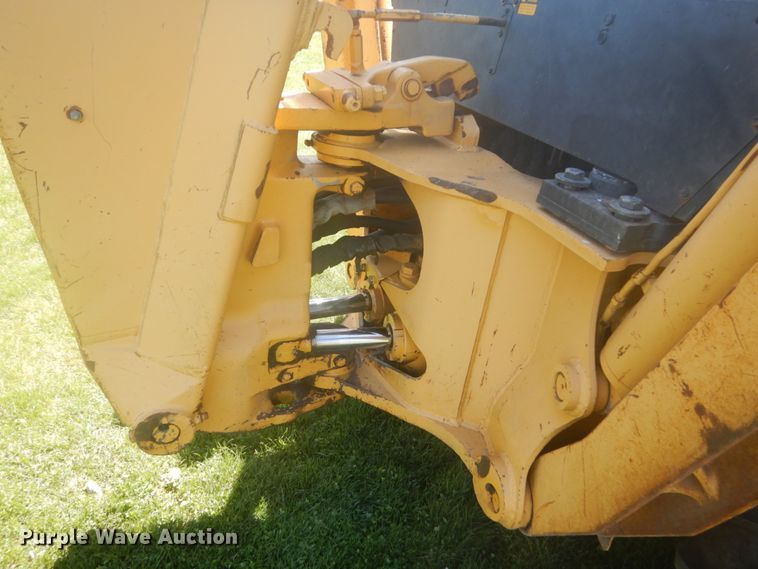 image for item HE9709 1984 John Deere 410B  backhoe