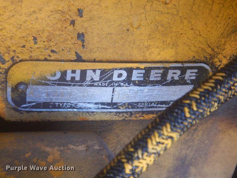 image for item HE9709 1984 John Deere 410B  backhoe