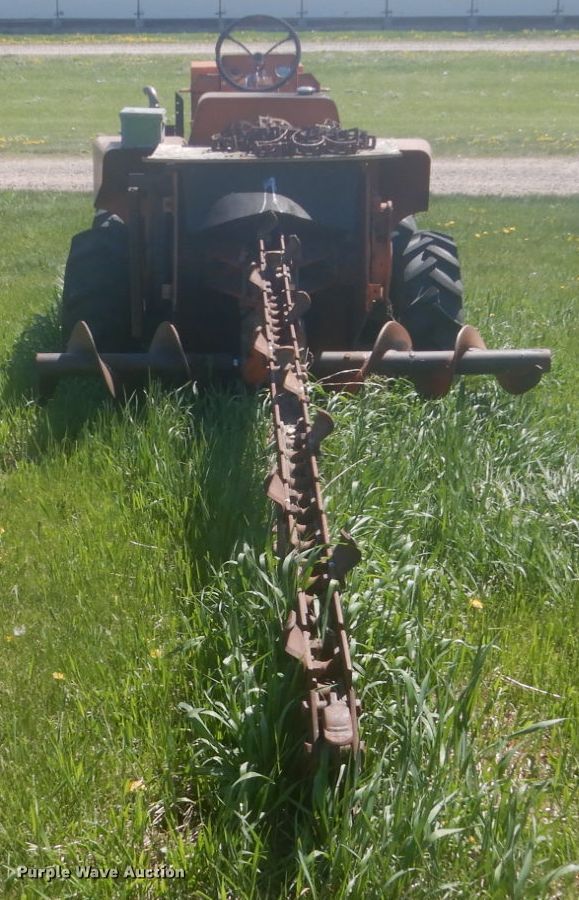 image for item HE9711 Ditch Witch R60  trencher