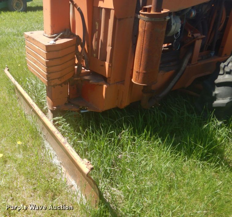 image for item HE9711 Ditch Witch R60  trencher