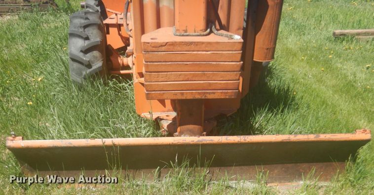 image for item HE9711 Ditch Witch R60  trencher