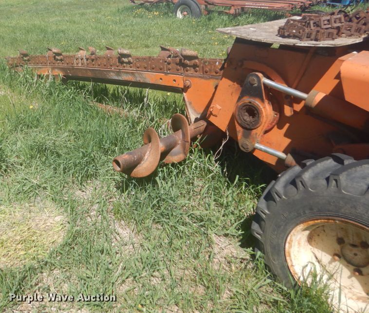 image for item HE9711 Ditch Witch R60  trencher