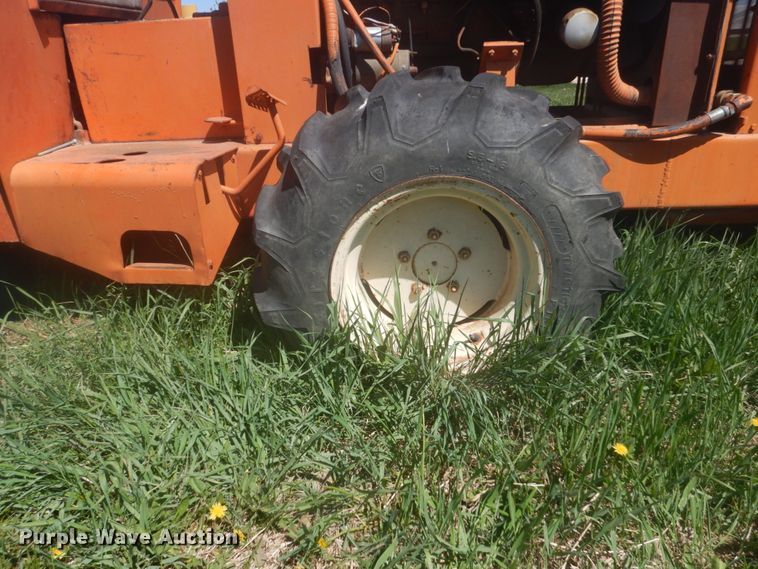 image for item HE9711 Ditch Witch R60  trencher