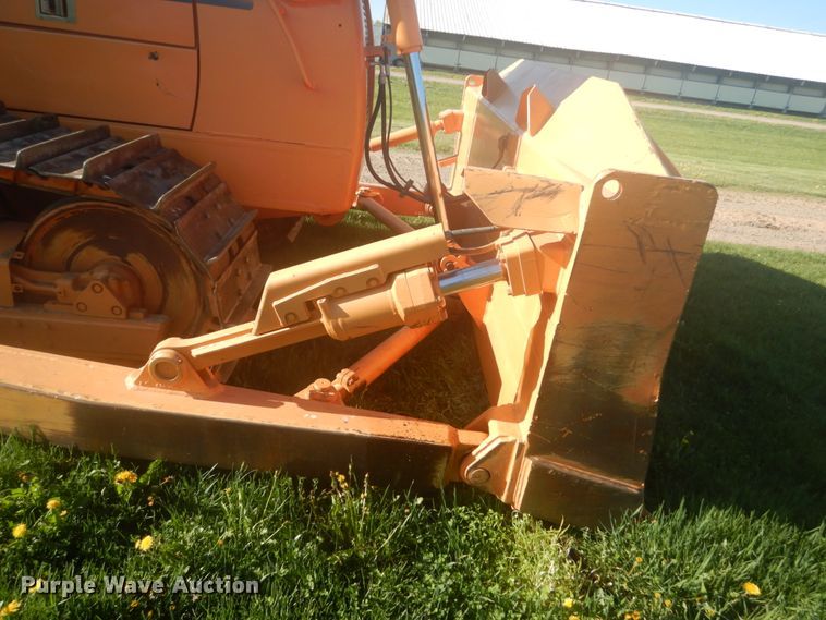 image for item HE9721 2003 Case 1850K  dozer