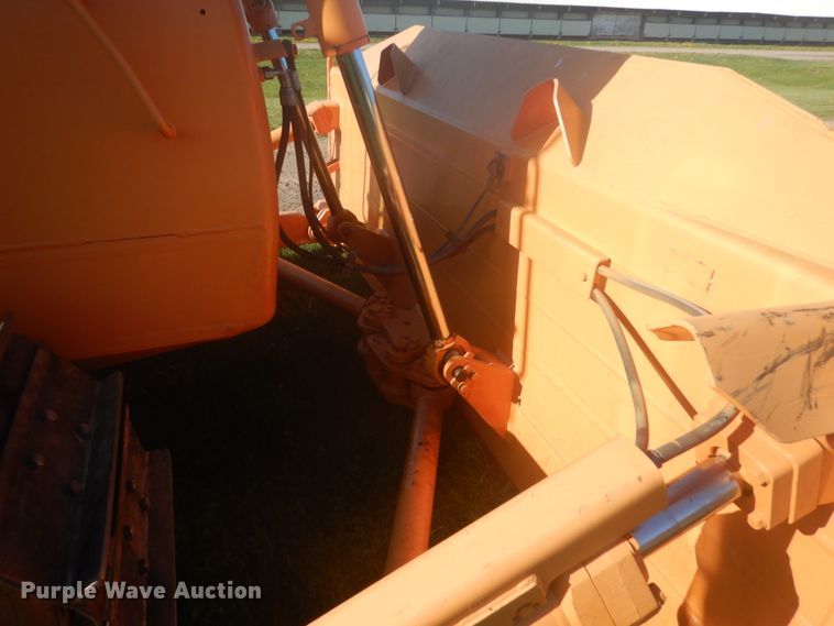 image for item HE9721 2003 Case 1850K  dozer