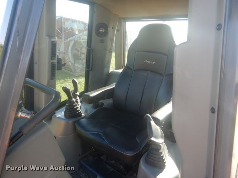 image for item HE9721 2003 Case 1850K  dozer