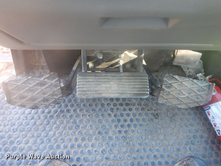 image for item HE9721 2003 Case 1850K  dozer