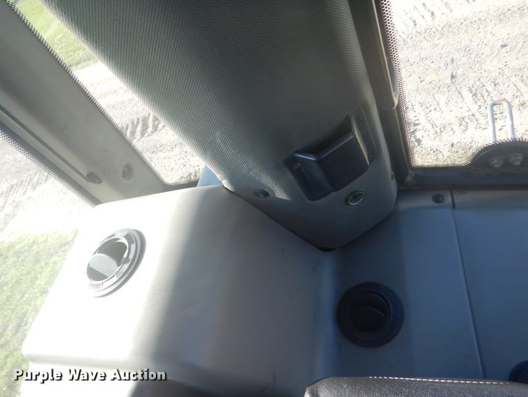 image for item HE9721 2003 Case 1850K  dozer