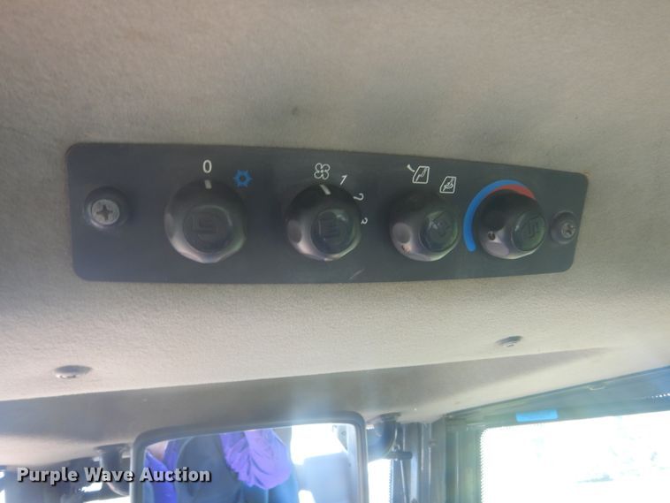 image for item HE9721 2003 Case 1850K  dozer