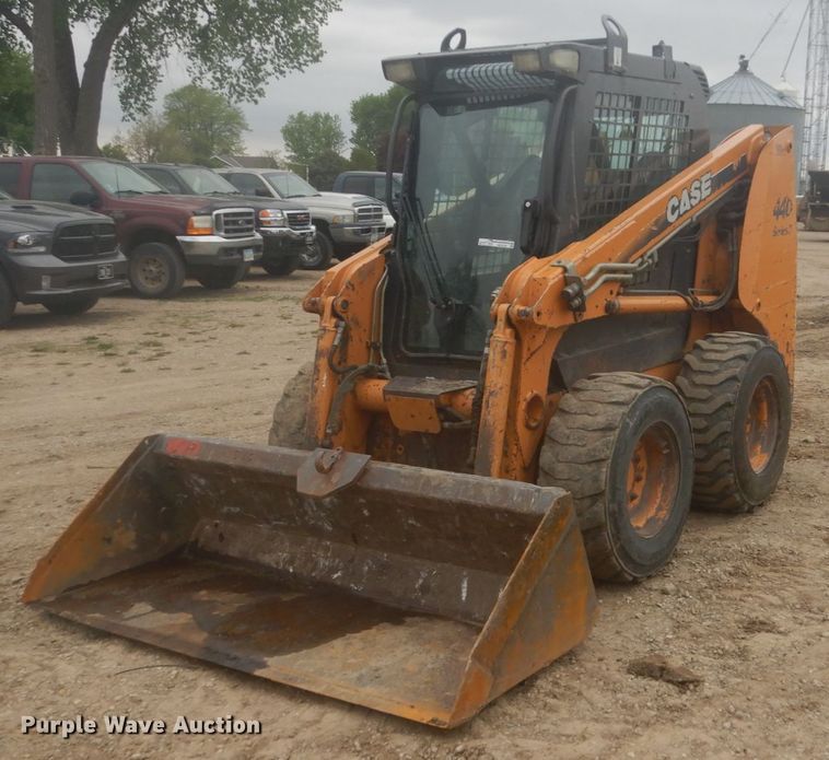 image for item HE9725 2009 Case 440 Series 3  skid steer loader