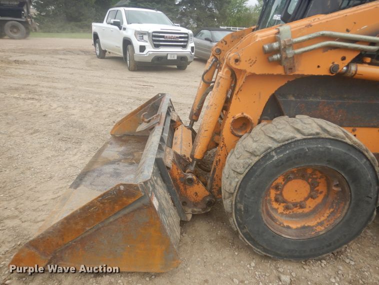 image for item HE9725 2009 Case 440 Series 3  skid steer loader