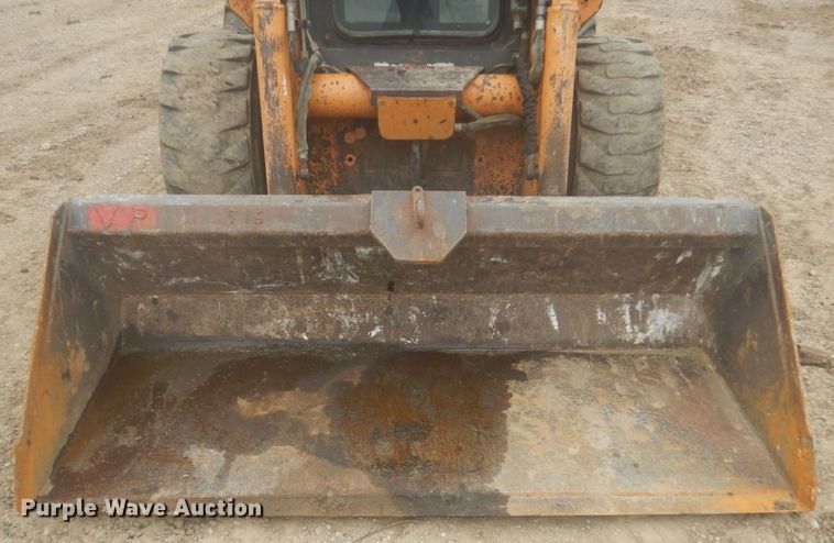 image for item HE9725 2009 Case 440 Series 3  skid steer loader
