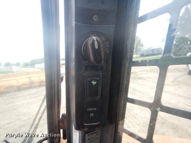 image for item HE9725 2009 Case 440 Series 3  skid steer loader