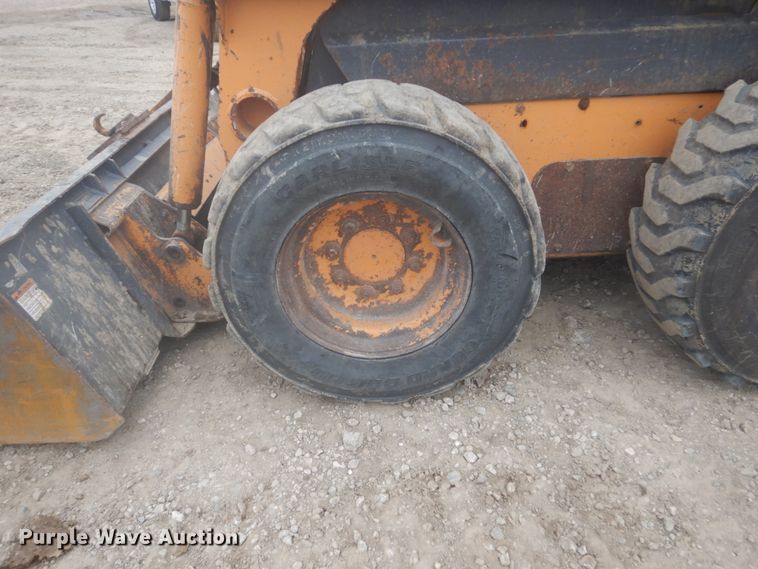 image for item HE9725 2009 Case 440 Series 3  skid steer loader